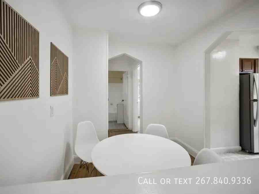 4235 1st St Se #4 - Photo 3 of 33