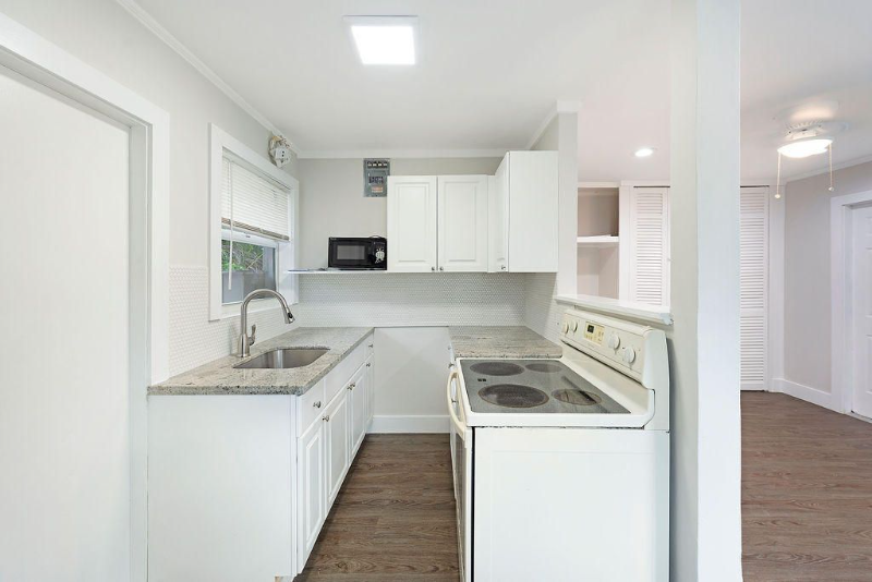 1883 Smith Dr #4 - Photo 5 of 25