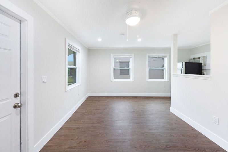 1883 Smith Dr #4 - Photo 6 of 25