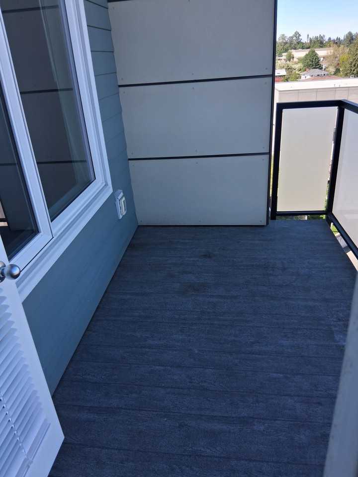858 Georgia Avenue - Photo 13