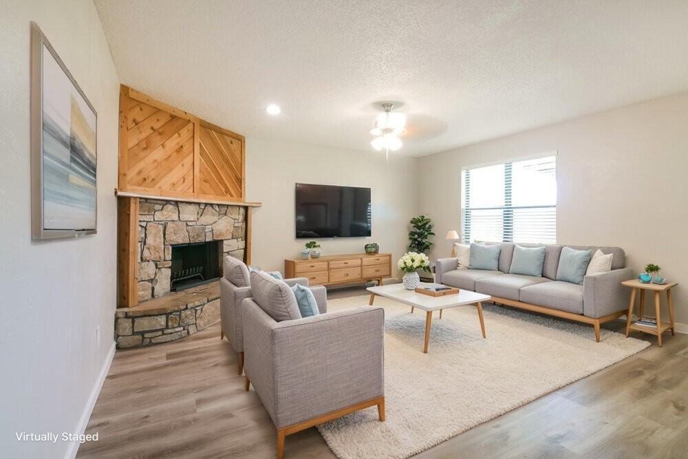 933 Lemontree Dr - Photo 4 of 18