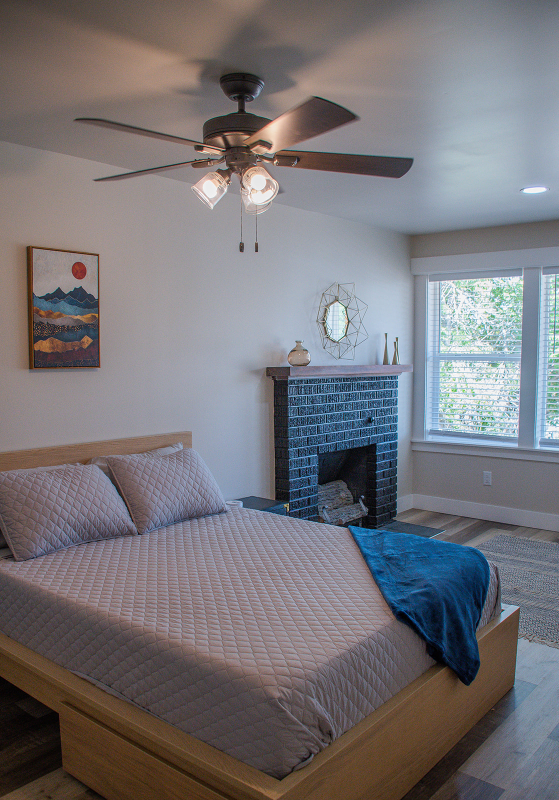 821 S Ash St - Photo 7 of 11