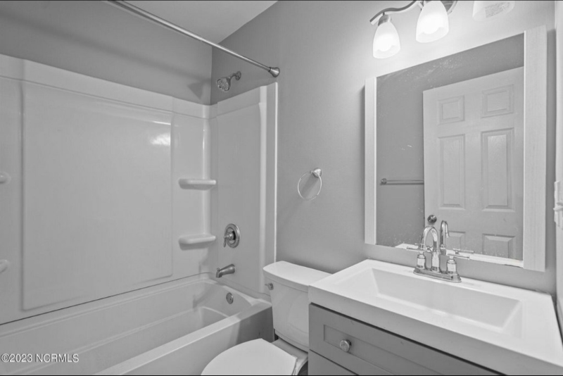 2603 Mcclammy St #1 - Photo 4 of 10