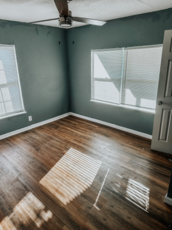709 S Broadway Ave - Photo 4 of 8