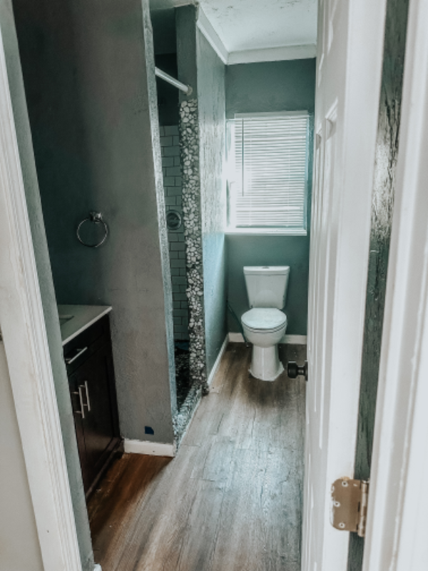 709 S Broadway Ave - Photo 6 of 8