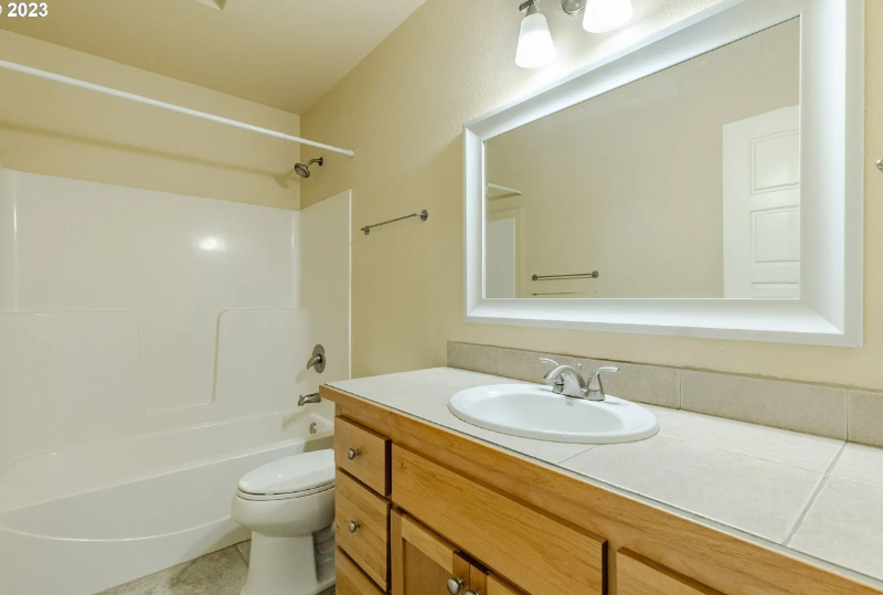 2556 Royalann Ln #A - Photo 7 of 10