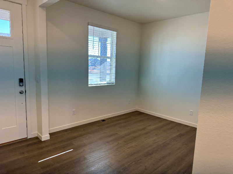 5996 Amerifax Dr - Photo 7 of 29