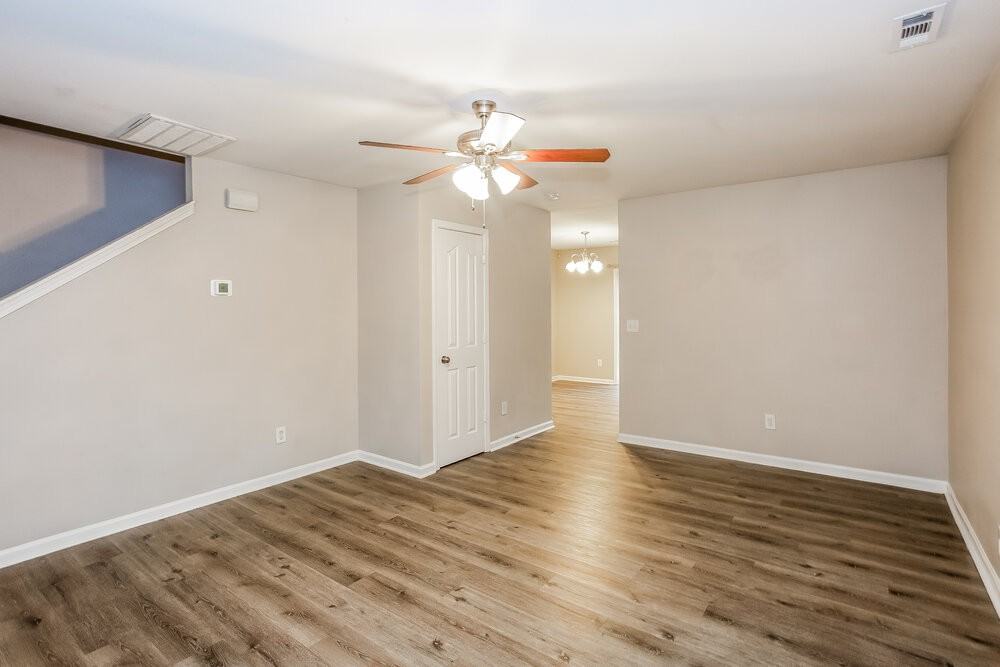 4822 Abercromby St - Photo 6 of 16