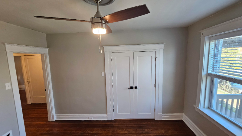 2239 California Ave - Photo 7 of 29