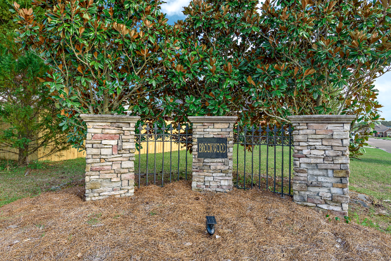 137 Greyfox Trl - Photo 2 of 50