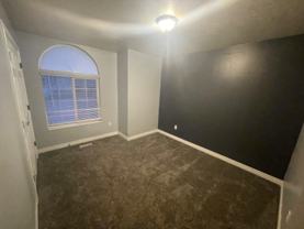 854 Se - Photo 1 of 1