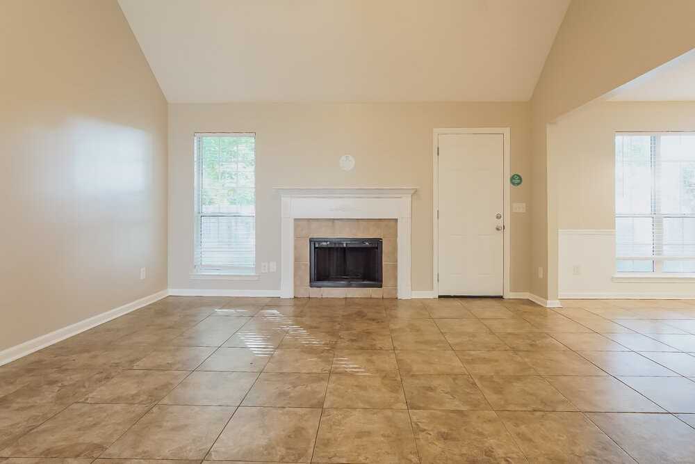 8028 Rockhampton Cir - Photo 3 of 19