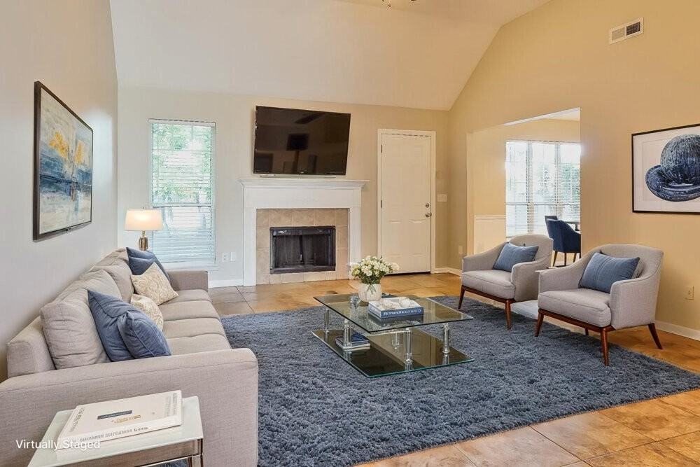 8028 Rockhampton Cir - Photo 4 of 19