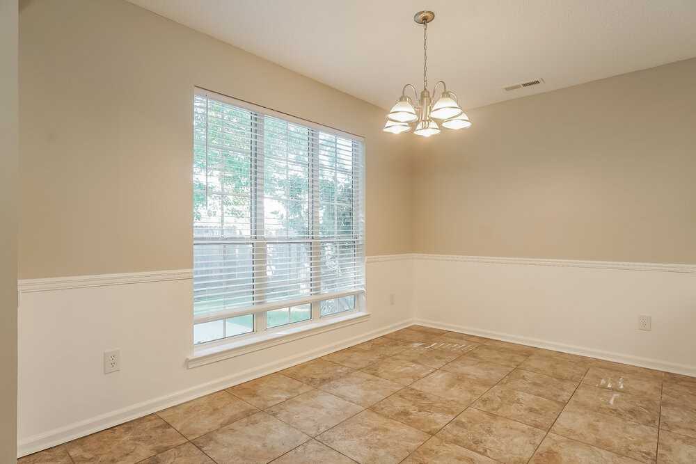 8028 Rockhampton Cir - Photo 7 of 19