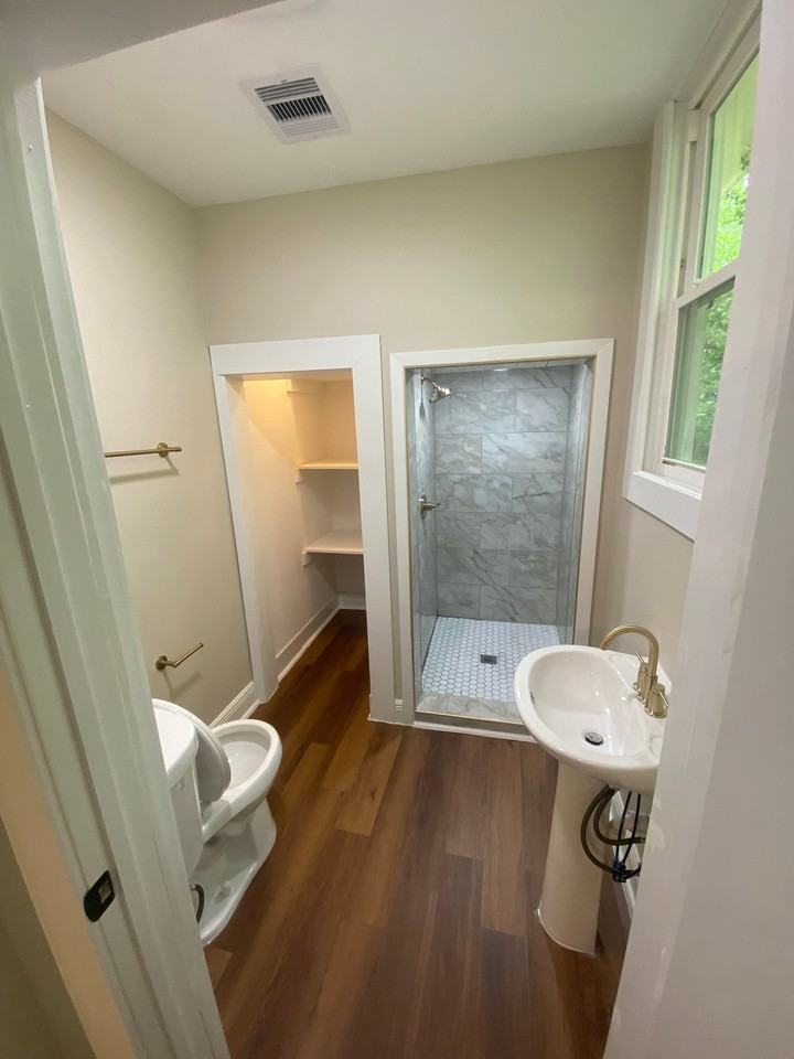 2065 Broadway St - Photo 3 of 11