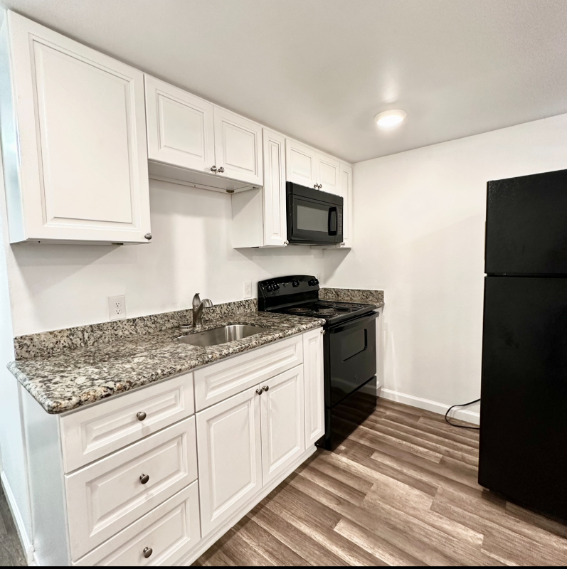2921 Burns St #A - Photo 2 of 16