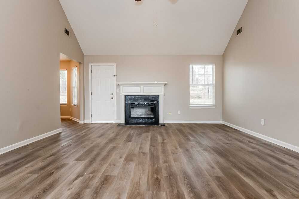 5467 Sapphire Cir - Photo 3 of 16