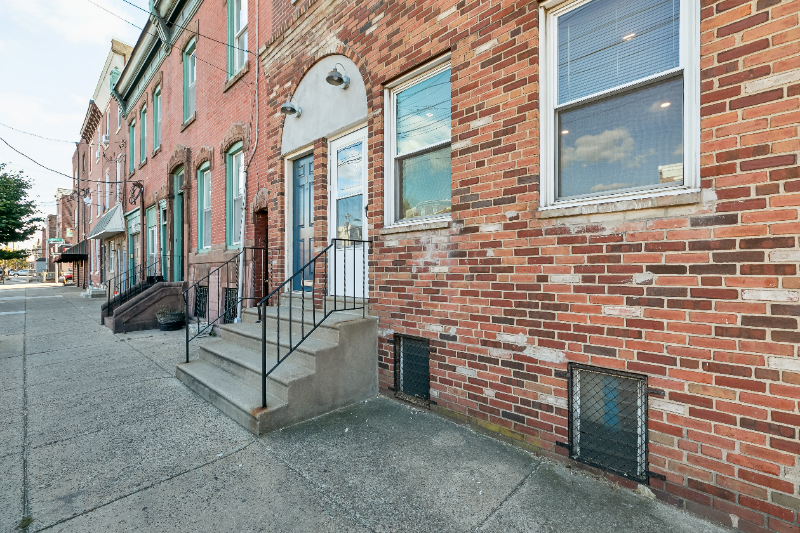 2602 E Lehigh Ave #2 - Photo 3 of 18