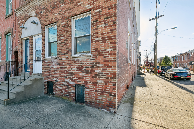 2602 E Lehigh Ave #2 - Photo 4 of 18