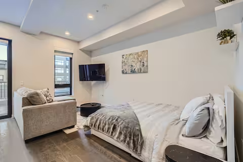 1908 W 33rd Ave #207 - Photo 7 of 12