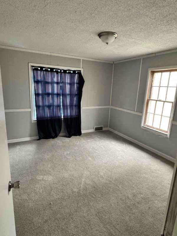 3315 Webber St - Photo 5 of 23