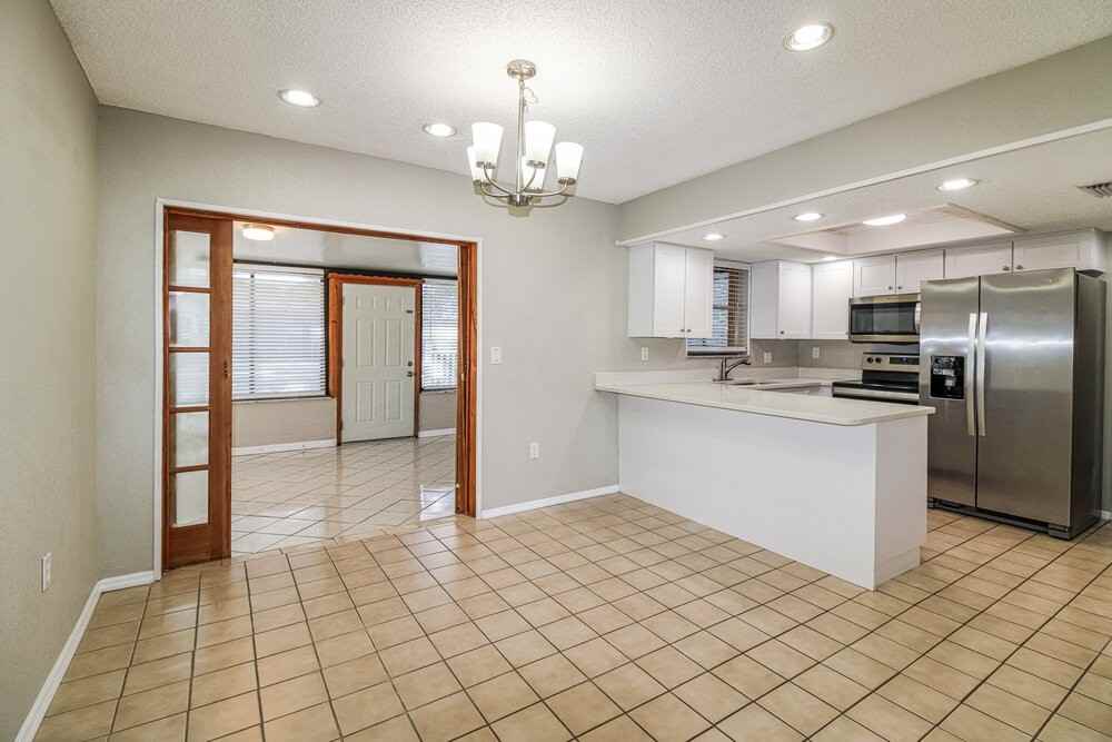 10131 Hayward Rd - Photo 7 of 16