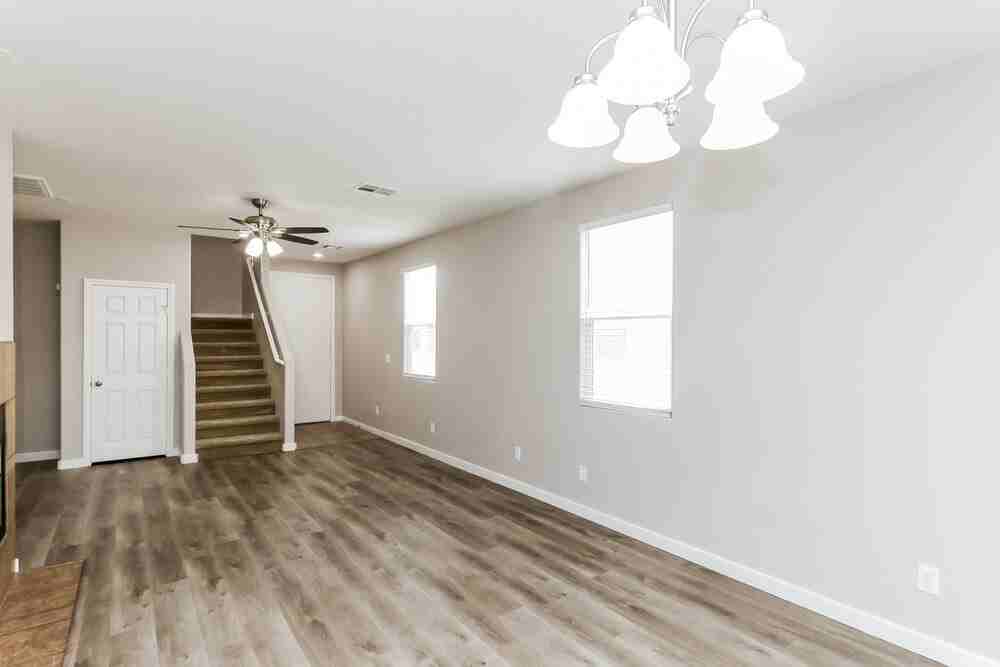 9521 Colorado Blue St - Photo 7 of 20