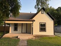 316 Ne 10th St - Photo 1 of 1