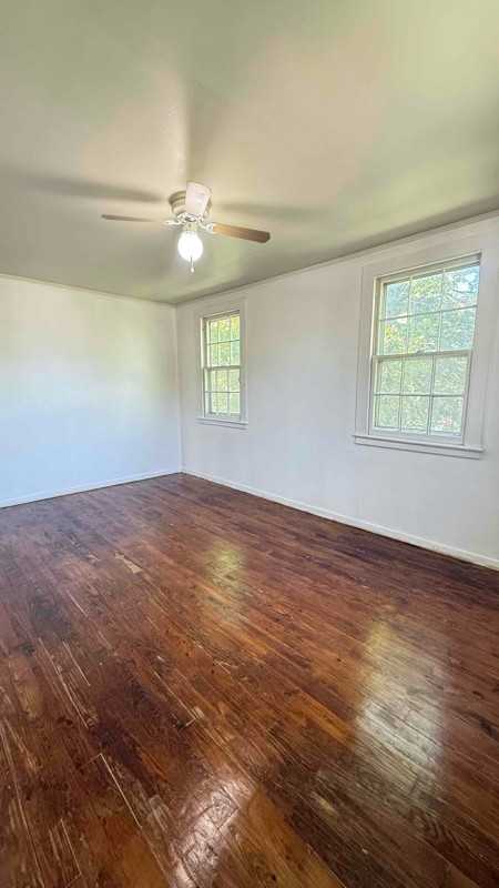 730 W 1st St - Photo 5 of 6
