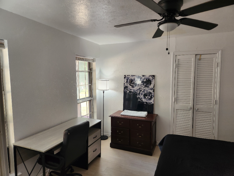 2202 Shannon Ln - Photo 7 of 11