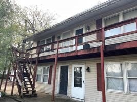 featured image of 504 W Woodbury St Apt 3 #Apt 3