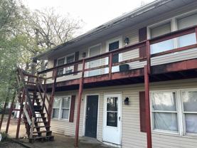 504 W Woodbury St Apt 3 #Apt 3 - Photo 1 of 1