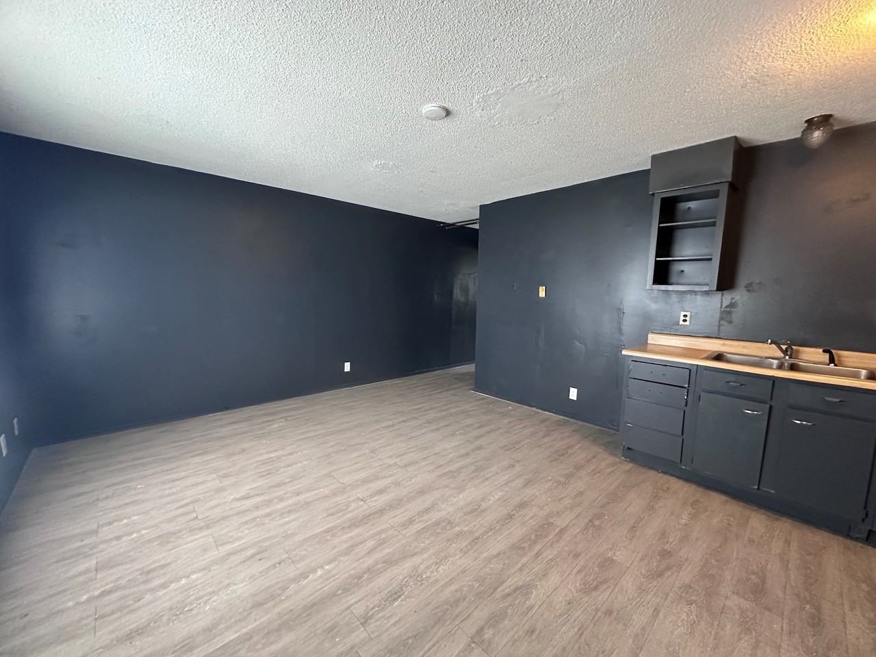 504 W Woodbury St Apt 3 - Photo 5 of 8