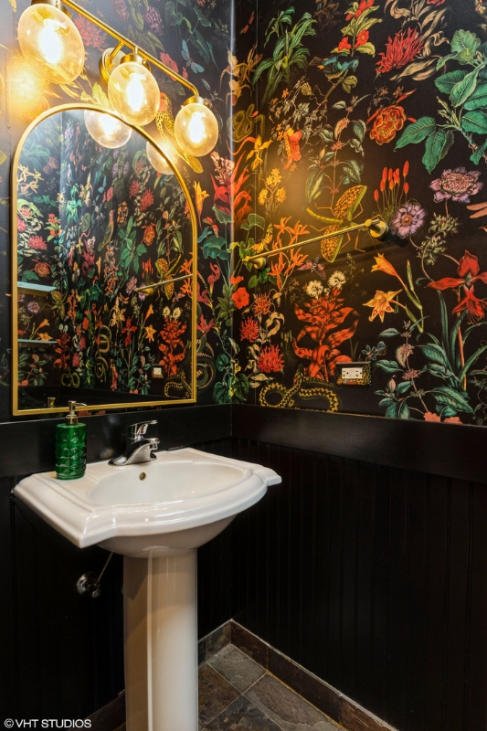 2451 W Cortland St #3 - Photo 7 of 13