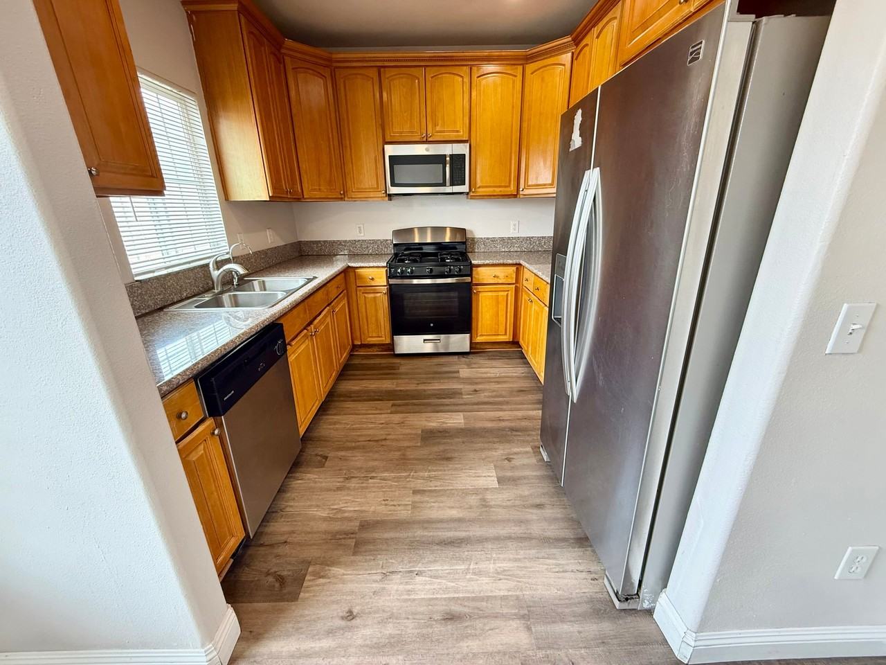 16558 Paine St #4 - Photo 4 of 20