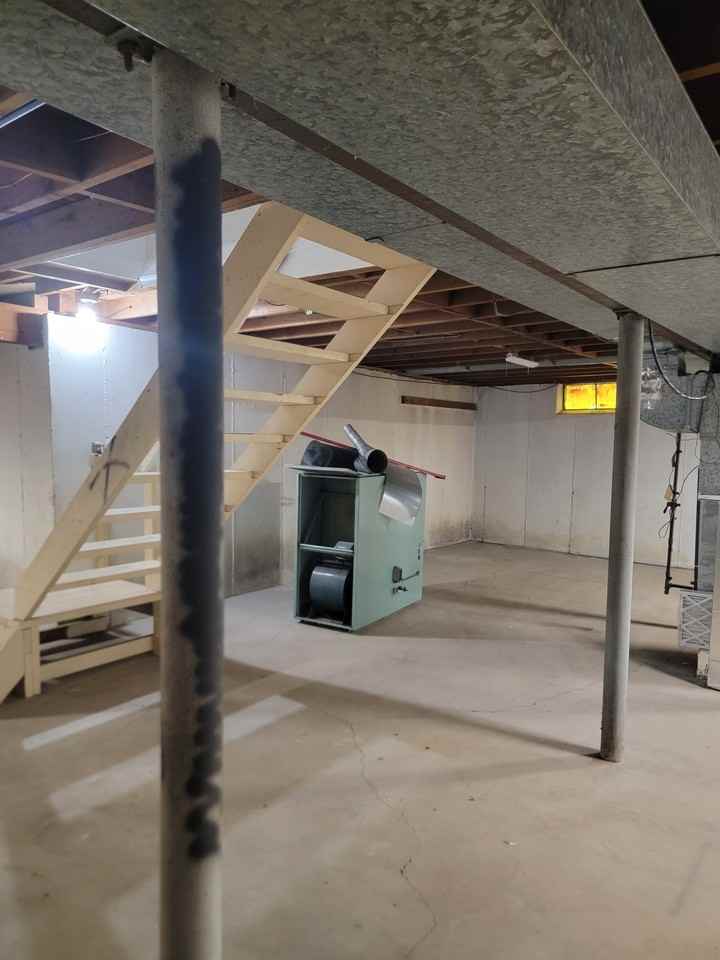 854 Santa Cruz Ave - Photo 7 of 17
