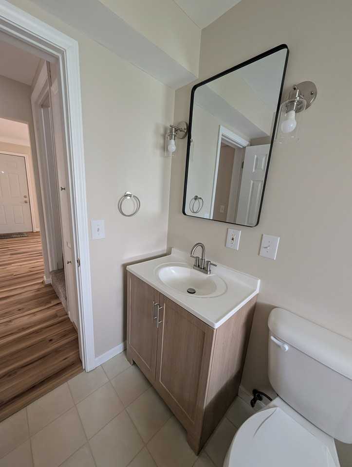 807 Thurman St - Photo 5 of 20