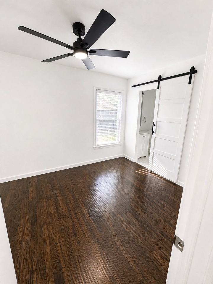 2065 S Farola Dr - Photo 7 of 11