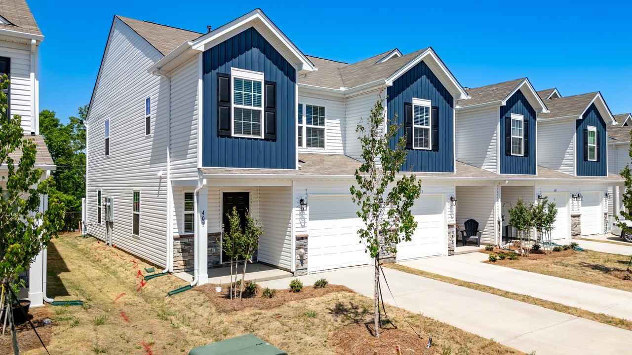 401 Mopar Ln - Photo 2 of 22