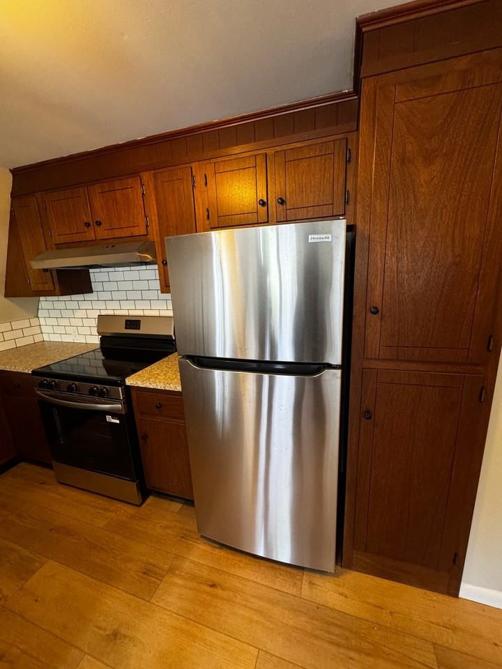 5426 Spring Rd #5 - Photo 4 of 10