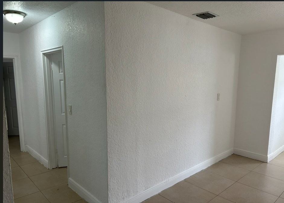 2571 Nw 153rd St - Photo 3 of 20