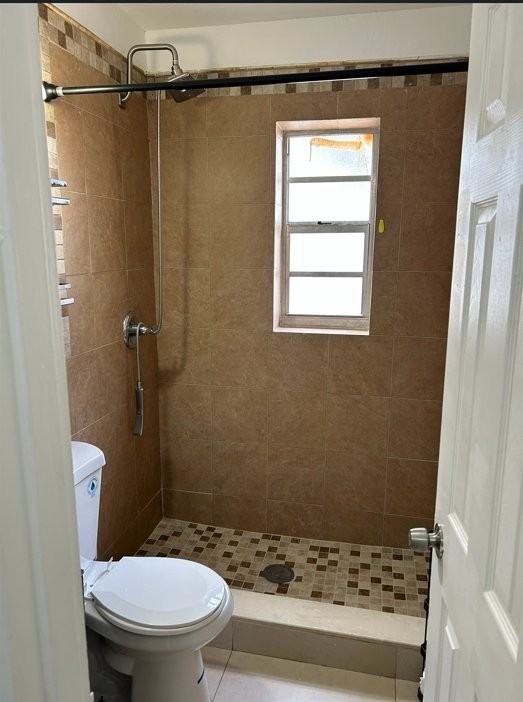 2571 Nw 153rd St - Photo 5 of 20