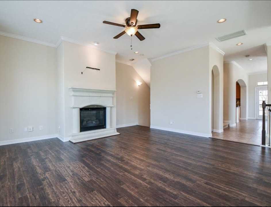 8002 Stoneyway Dr - Photo 4 of 22