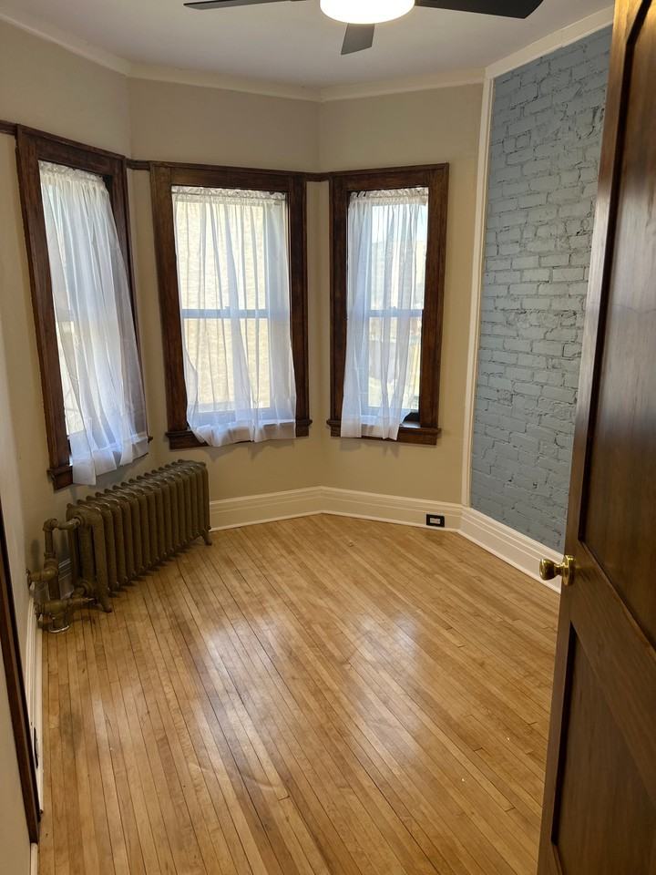 117 N 2nd Ave E #C5 - Photo 5 of 12