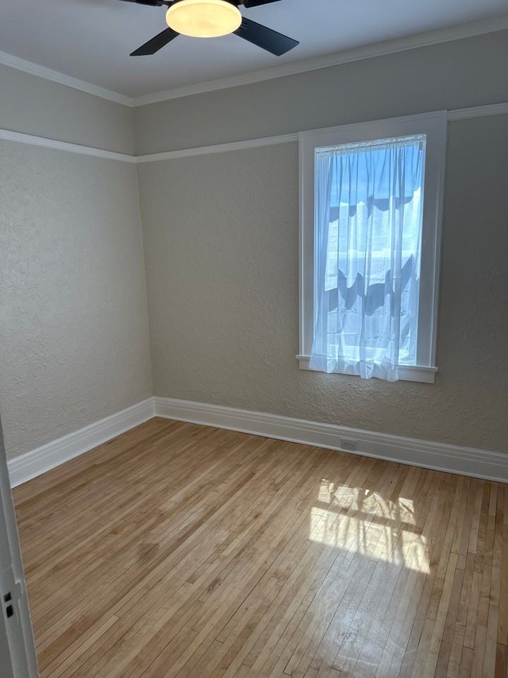 117 N 2nd Ave E #C5 - Photo 6 of 12