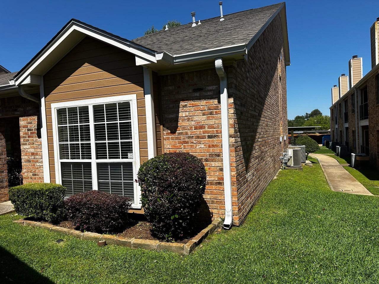 415 Thigpen Dr - Photo 4 of 16