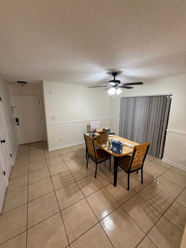4404 Rockcrest Cir - Photo 3 of 9