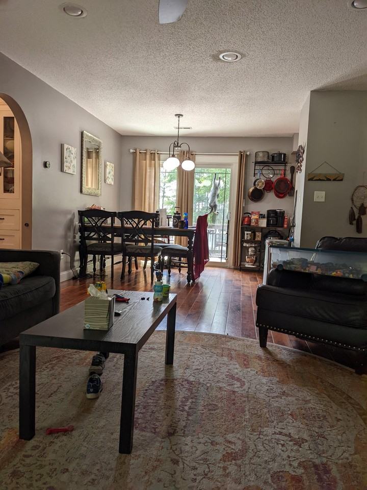 201 Amy Dr - Photo 2 of 16