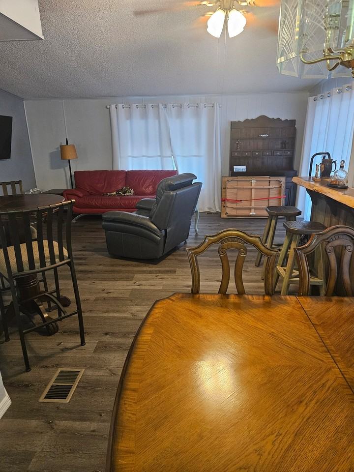 3908 Lemonwood Dr N - Photo 2 of 5