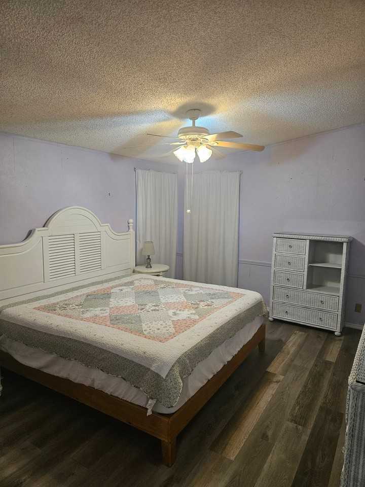 3908 Lemonwood Dr N - Photo 3 of 5